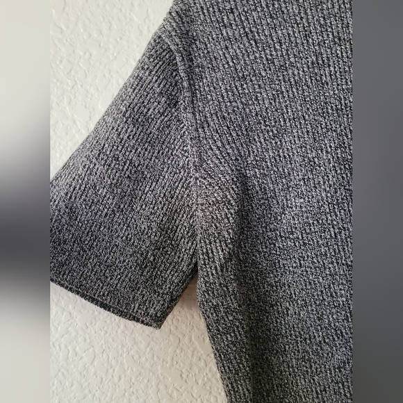 Kim Rogers Sport Gray Short Sleeved Sweater Size Large Petite - Picture 4 of 9